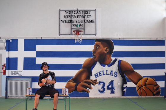 Ένα εντυπωσιακό γκράφιτι με τον Γιάννη Αντετοκούνμπο κοσμεί το γυμναστήριο του 2ου ΓΕΛ Ορεστιάδας